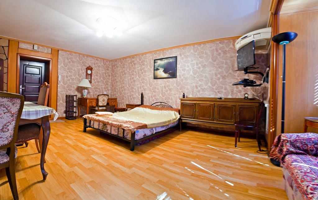 Lessor Apartments Almaty Zimmer foto